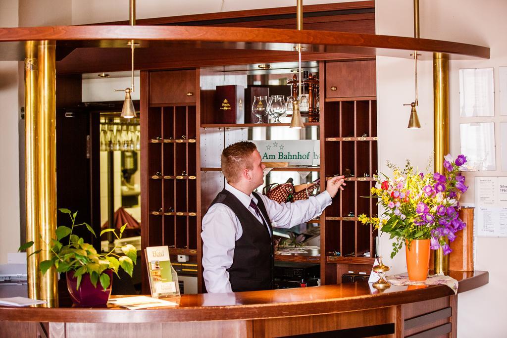 שטנדאל Hotel Am Bahnhof מראה חיצוני תמונה