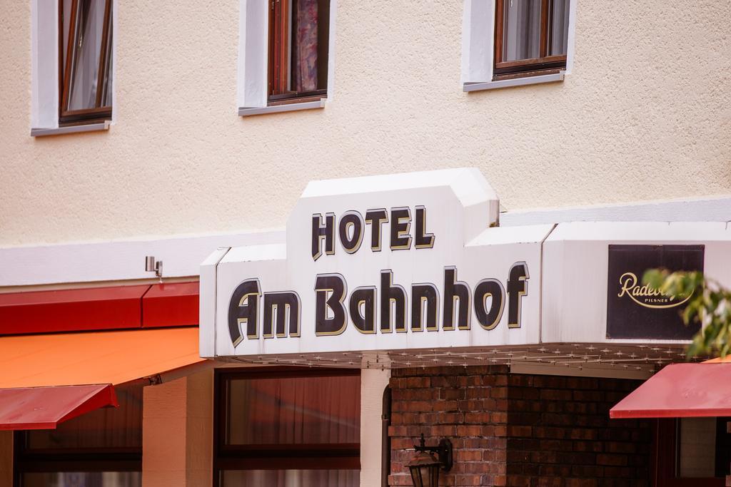 שטנדאל Hotel Am Bahnhof מראה חיצוני תמונה