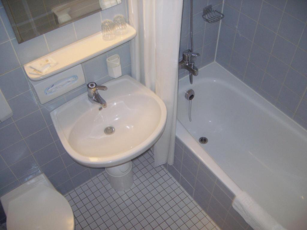 שטנדאל Hotel Am Bahnhof חדר תמונה