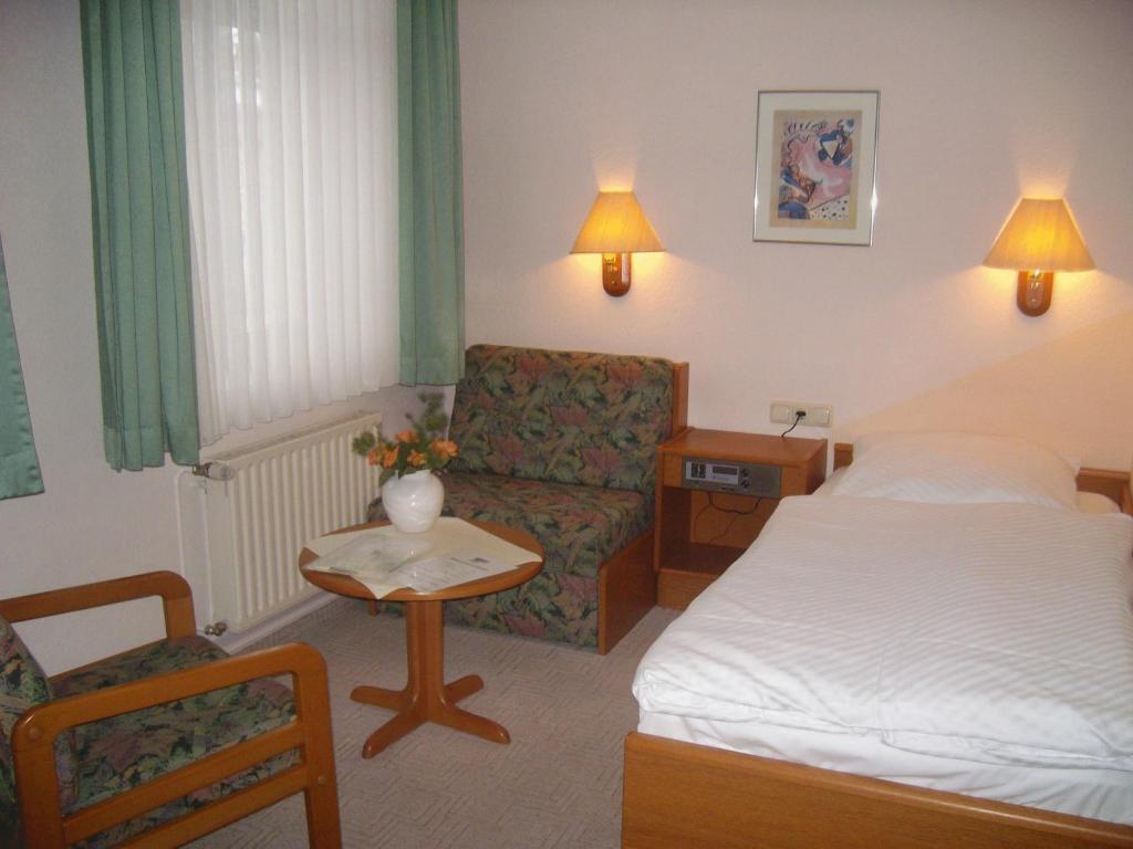 שטנדאל Hotel Am Bahnhof חדר תמונה
